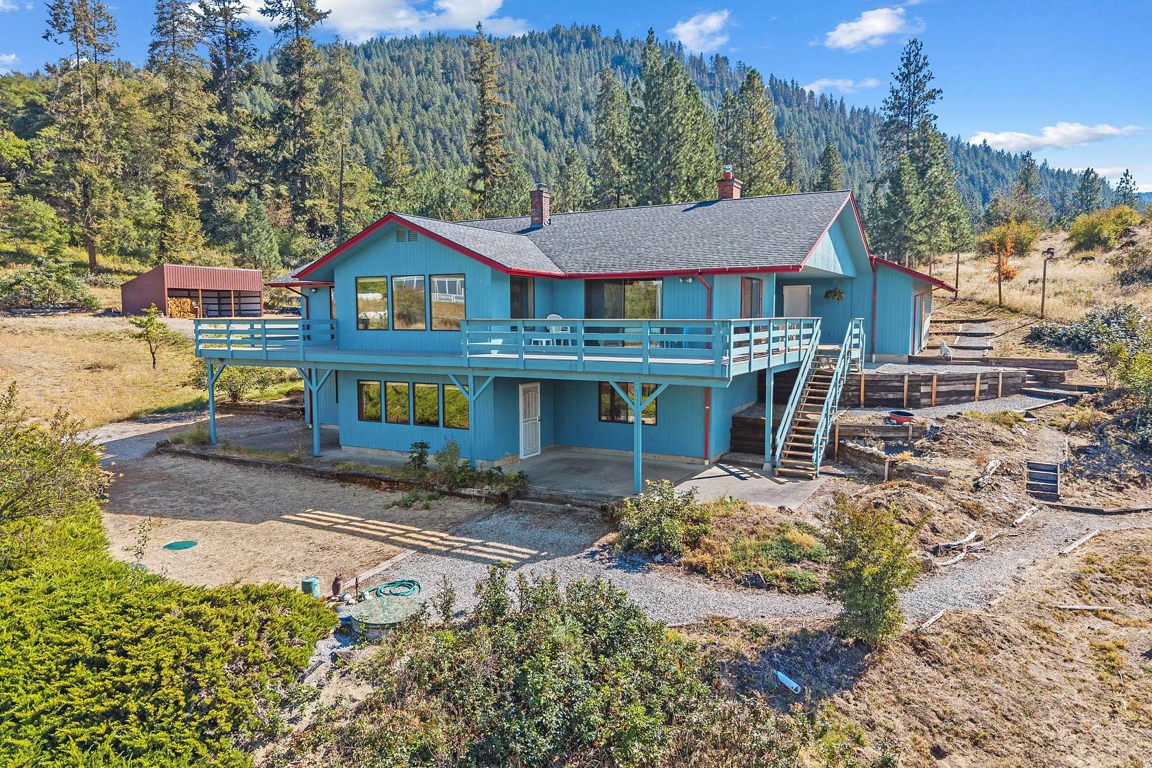 15 Acres of Land with Home for Sale in Kettle Falls, Washington