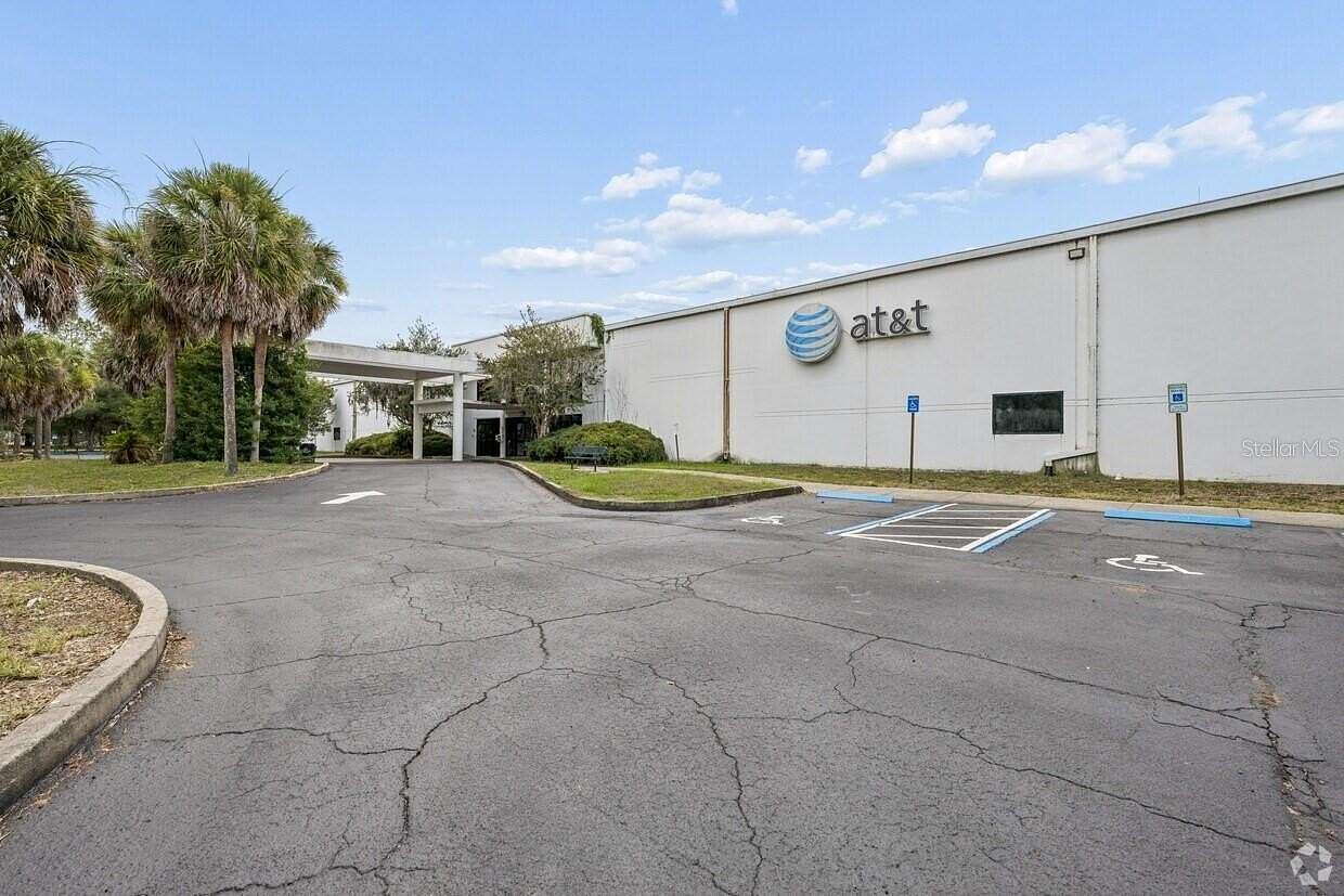 9.88 Acres of Commercial Land for Lease in Ocala, Florida