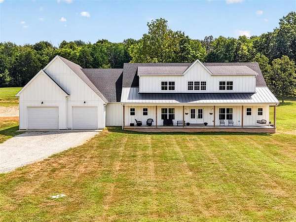 4 Acres of Land with Home for Sale in Russellville, Kentucky