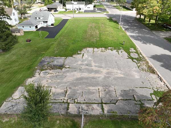 0.34 Acres of Mixed-Use Land for Sale in Reed City, Michigan