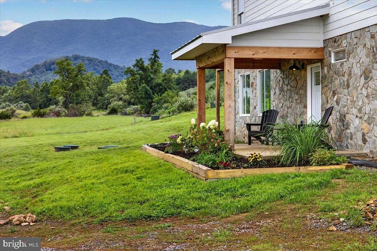 8 Acres of Land with Home for Sale in Bentonville, Virginia