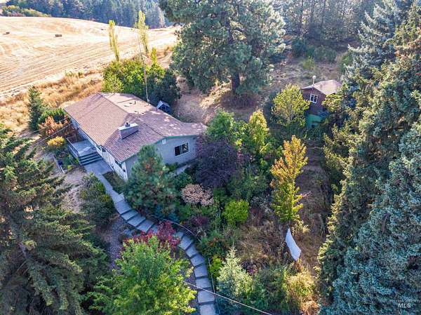 2.43 Acres of Land with Home for Sale in Moscow, Idaho