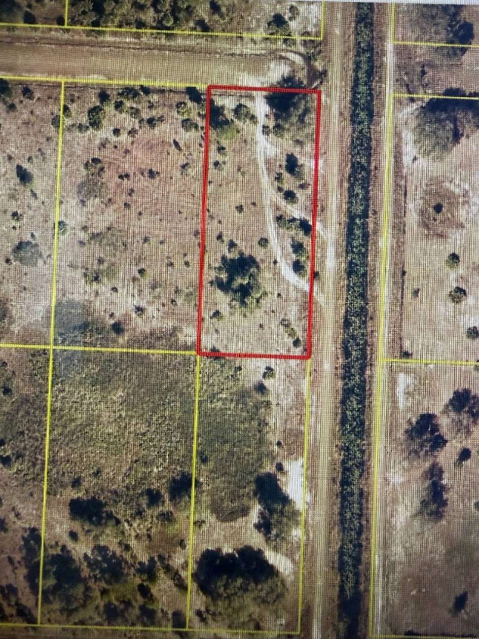 1.25 Acres of Land for Sale in Okeechobee, Florida