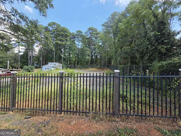 0.37 Acres of Commercial Land for Sale in Stone Mountain, Georgia