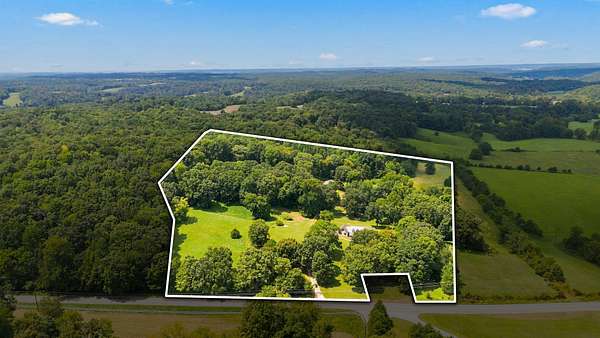 25.7 Acres of Improved Land for Sale in Waverly, Tennessee