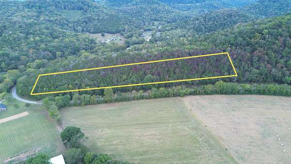 7 Acres of Land for Sale in Buffalo Valley, Tennessee