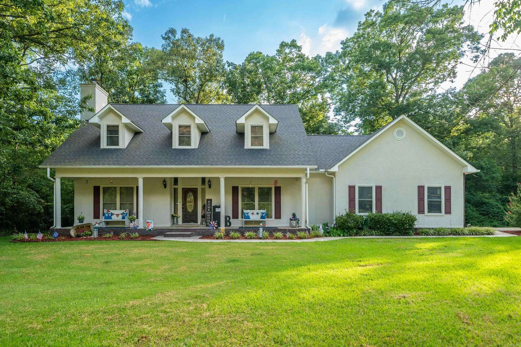 2 Acres of Land with Home for Sale in Hot Springs, Arkansas