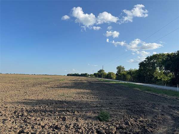 12 Acres of Land for Sale in Bonham, Texas