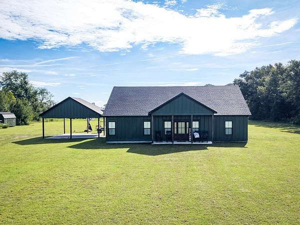 3 Acres of Land with Home for Sale in Lakeland, Georgia