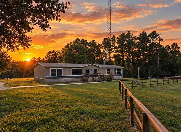 10.2 Acres of Land with Home for Sale in Centerville, Texas