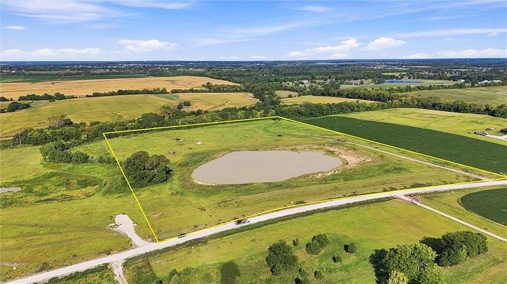 20.8 Acres of Land for Sale in Pleasant Hill, Missouri