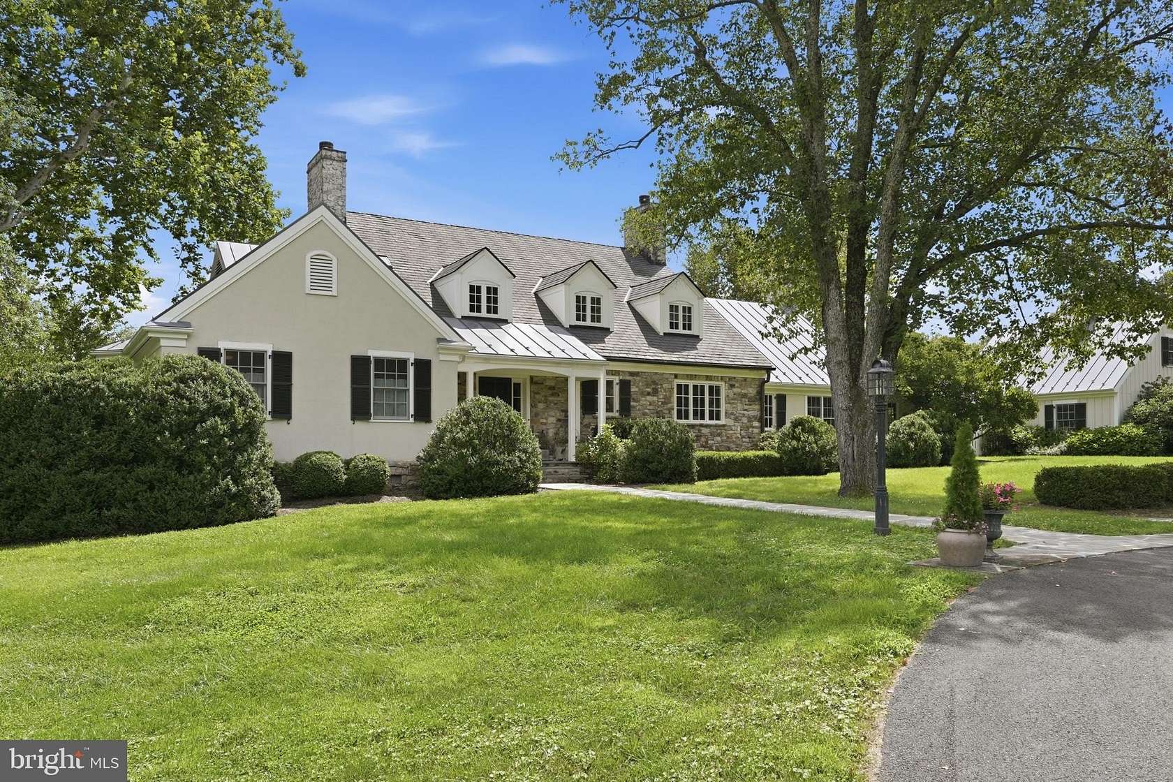 12.3 Acres of Land with Home for Sale in The Plains, Virginia
