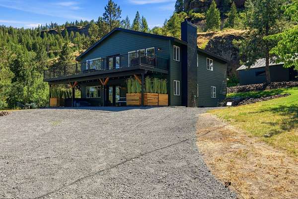 23.3 Acres of Land with Home for Sale in Lincoln, Washington