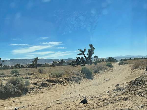 1 Acre of Land for Sale in Del Sur, California