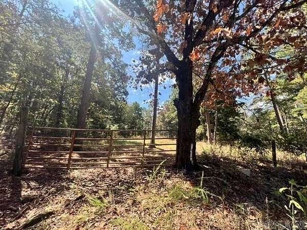 32 Acres of Recreational & Residential Land for Sale in Cave City, Arkansas