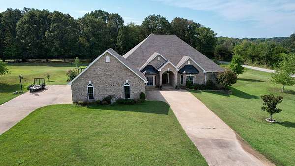 1.63 Acres of Land with Home for Sale in Pocahontas, Arkansas