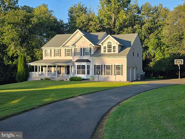 2.42 Acres of Land with Home for Sale in Jeffersonton, Virginia