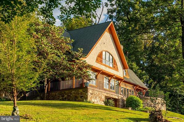 25 Acres of Agricultural Land with Home for Sale in Delaplane, Virginia