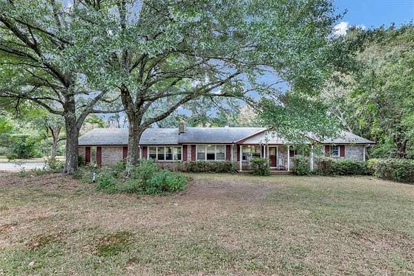 16.8 Acres of Land with Home for Sale in Jackson, Georgia