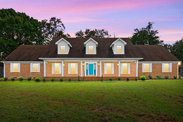3.2 Acres of Land with Home for Sale in Hopkinsville, Kentucky