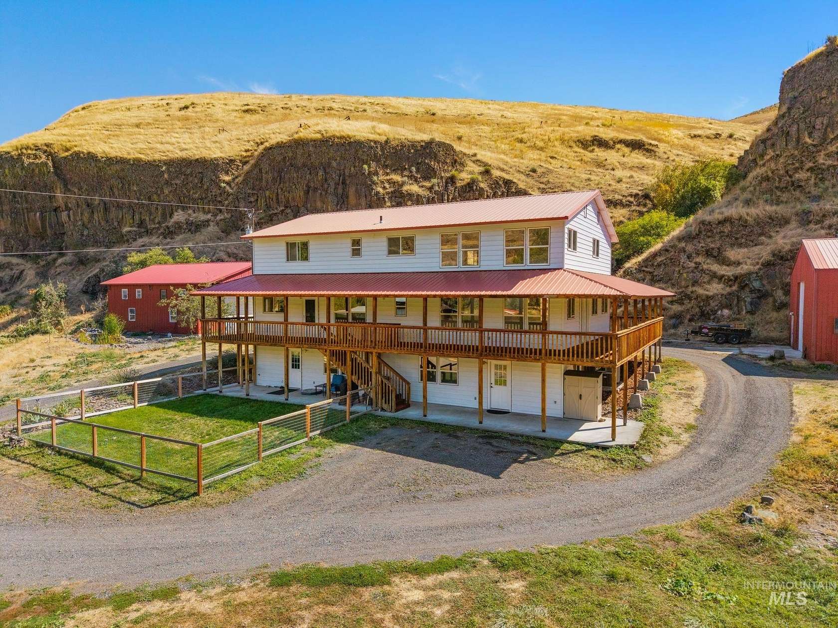 12.1 Acres of Land with Home for Sale in Asotin, Washington