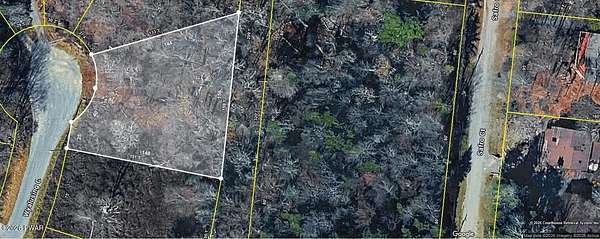 0.4 Acres of Residential Land for Sale in Pocono Lake, Pennsylvania