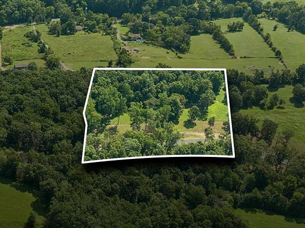 5 Acres of Residential Land for Sale in Fairview, Tennessee