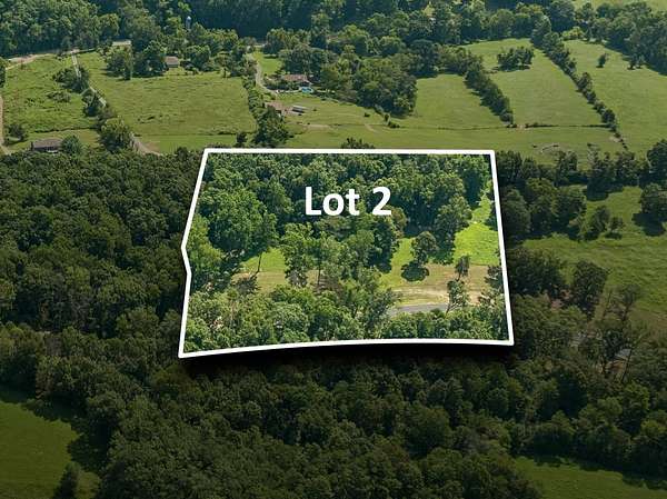 5 Acres of Residential Land for Sale in Fairview, Tennessee