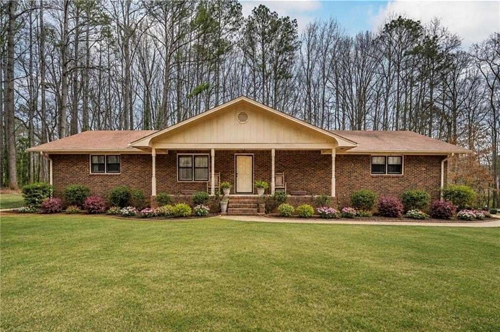 4.2 Acres of Land with Home for Sale in Mableton, Georgia