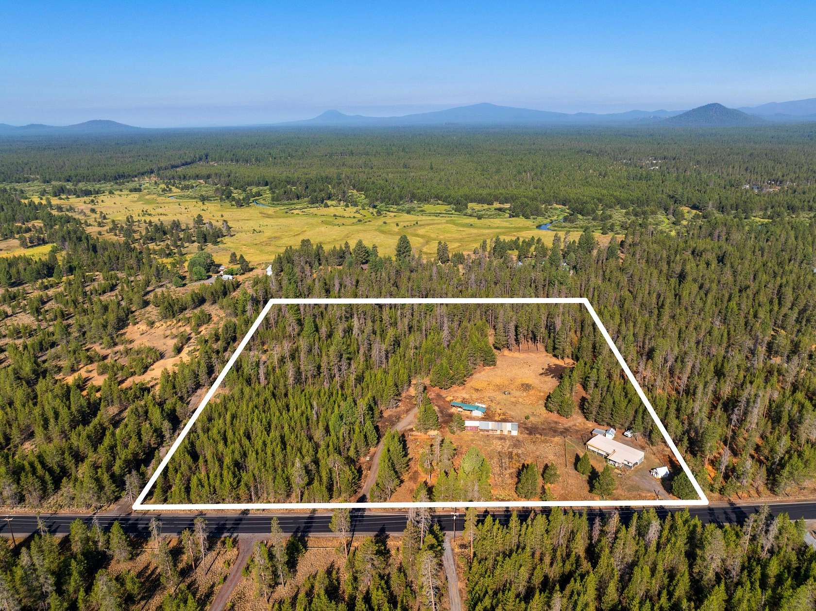 8.89 Acres of Land with Home for Sale in Bend, Oregon