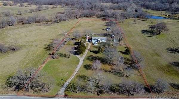 5.4 Acres of Land with Home for Sale in Broken Arrow, Oklahoma