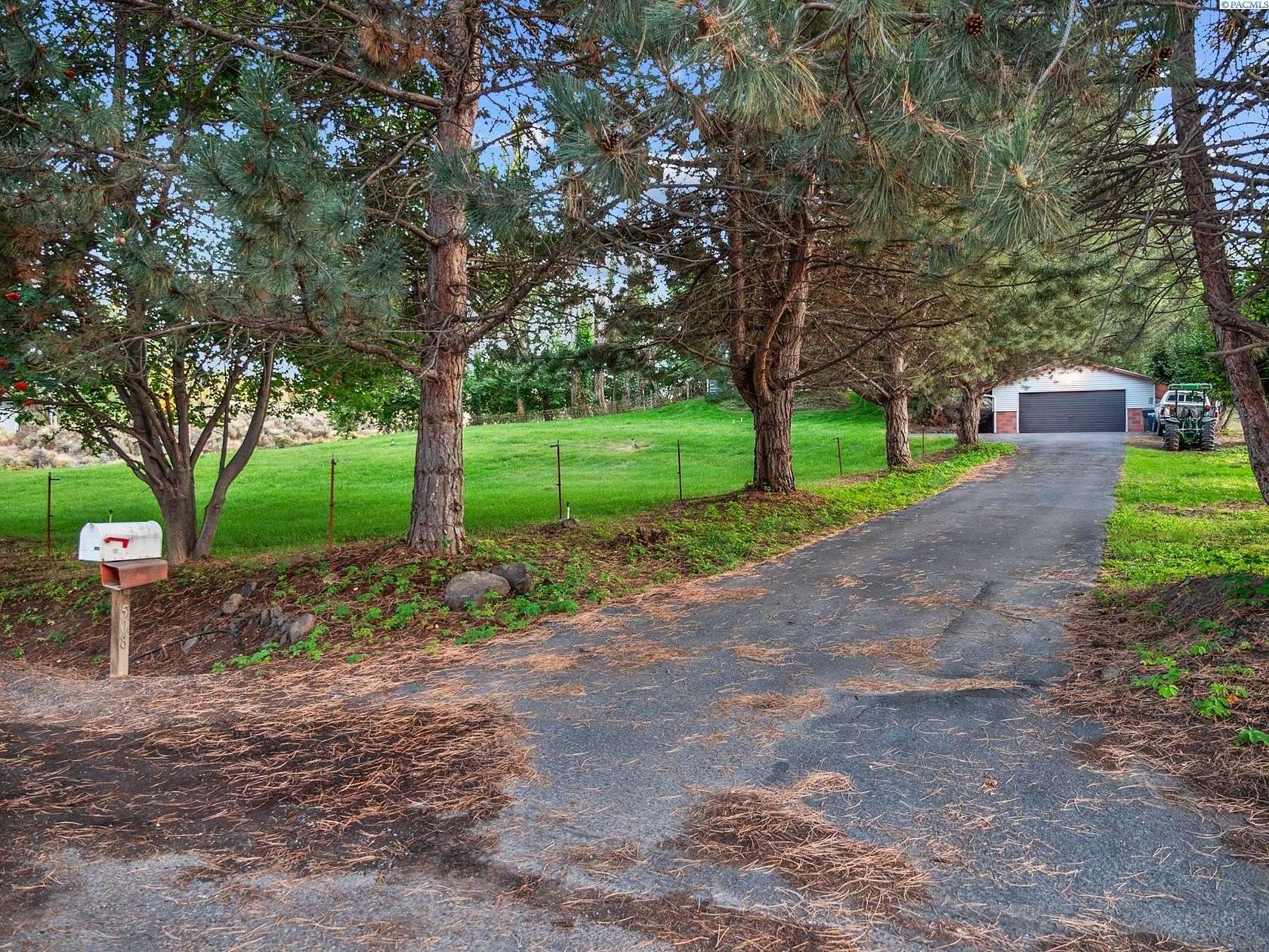 2 Acres of Land with Home for Sale in Kennewick, Washington