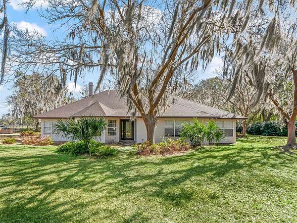 3 Acres of Land with Home for Sale in Ocala, Florida