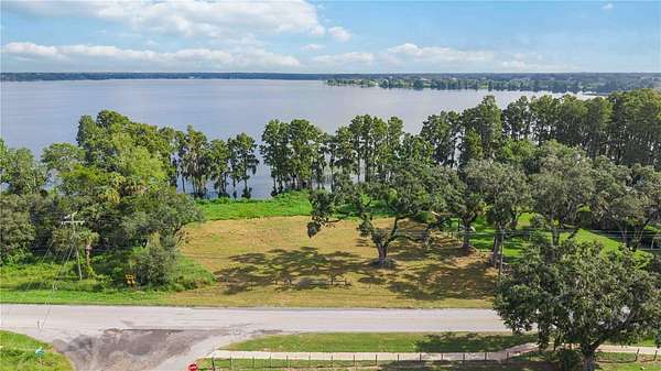 1.2 Acres of Residential Land for Sale in Thonotosassa, Florida