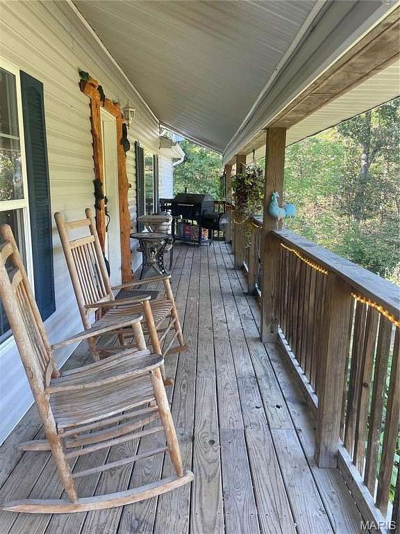 2.52 Acres of Land with Home for Sale in Meramec Township, Missouri