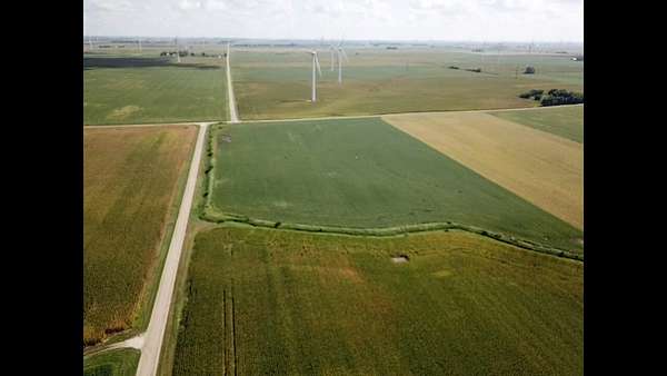 26 Acres of Agricultural Land for Sale in Ellsworth, Illinois