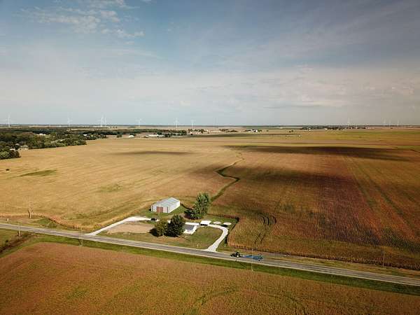 38.6 Acres of Agricultural & Residential Land for Sale in Palmyra, Illinois