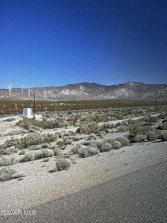 5.69 Acres of Land for Sale in Mojave, California