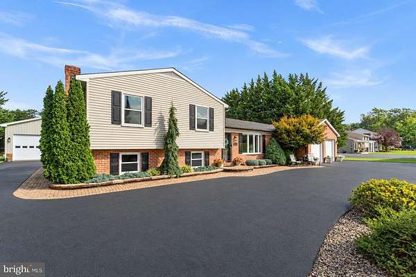 2.1 Acres of Land with Home for Sale in Smithsburg, Maryland