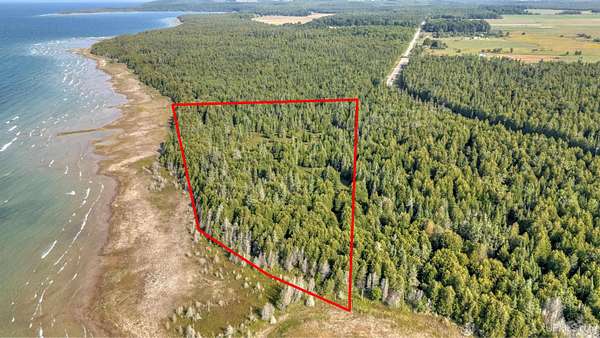 6.86 Acres of Residential Land for Sale in Garden, Michigan