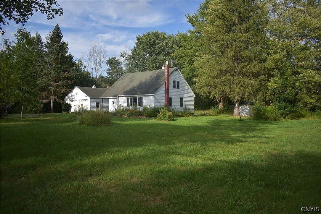 16 Acres of Land with Home for Sale in Baldwinsville, New York