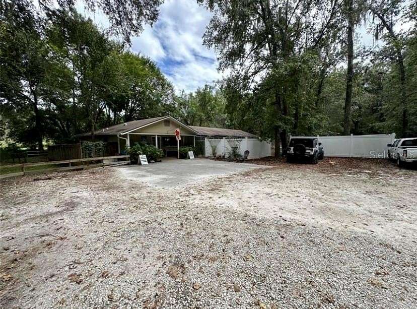 4.4 Acres of Improved Mixed-Use Land for Sale in Brooksville, Florida