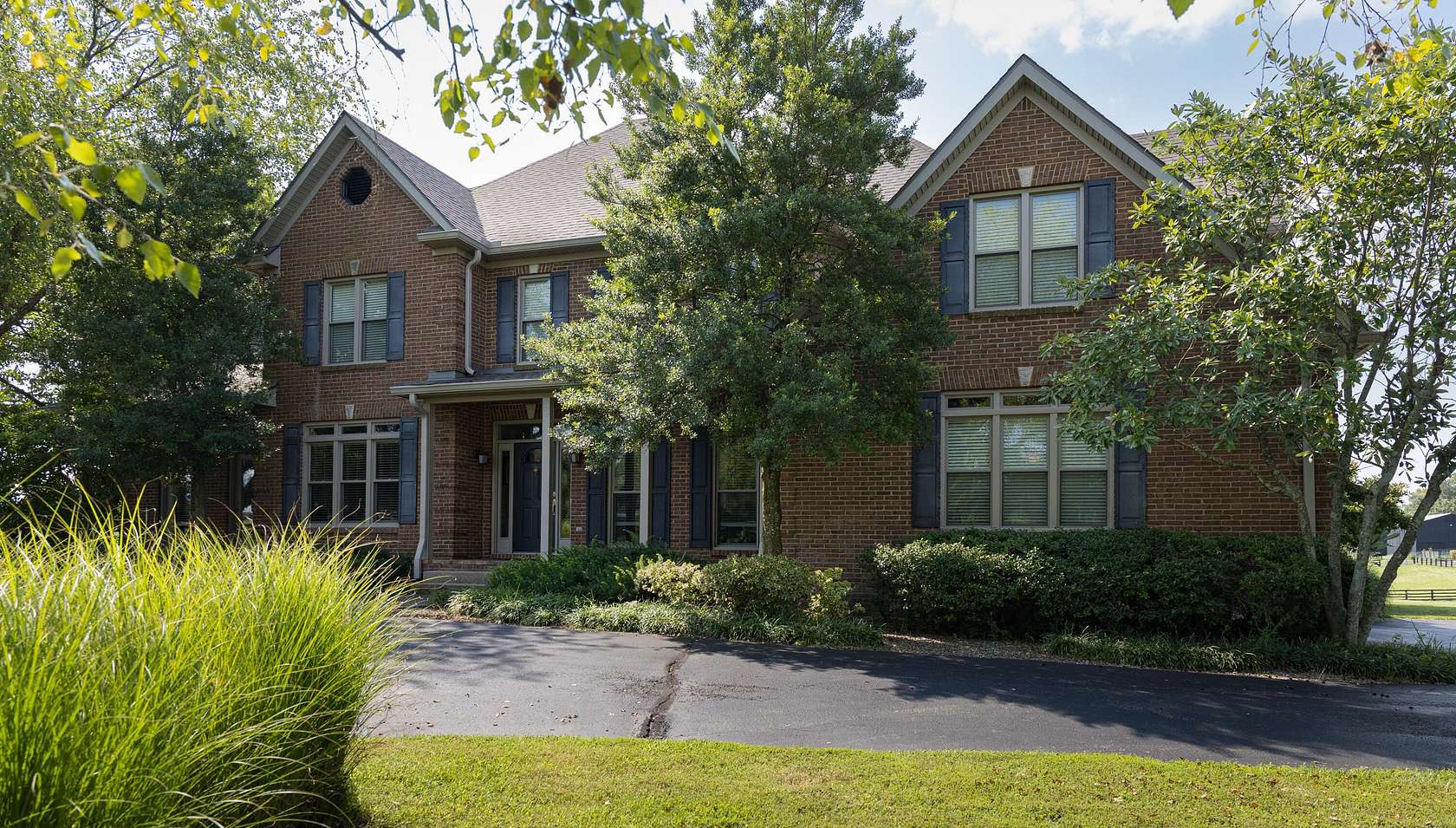 85.7 Acres of Agricultural Land with Home for Sale in Lexington, Kentucky