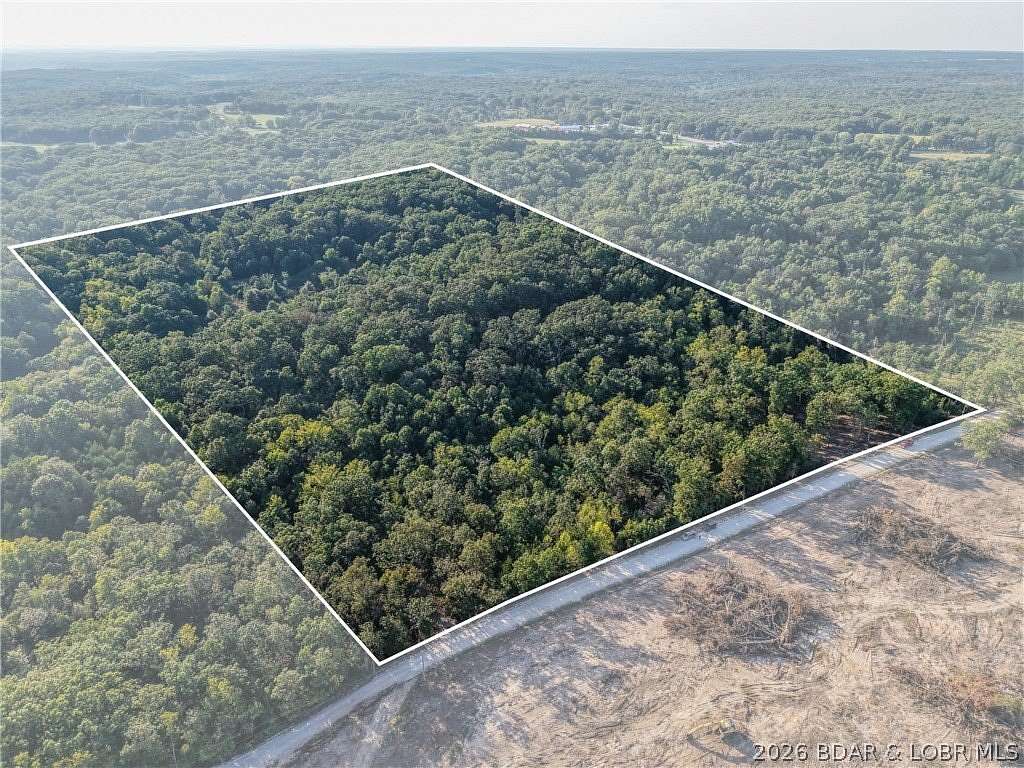 24.2 Acres of Recreational & Residential Land for Sale in Eldon, Missouri