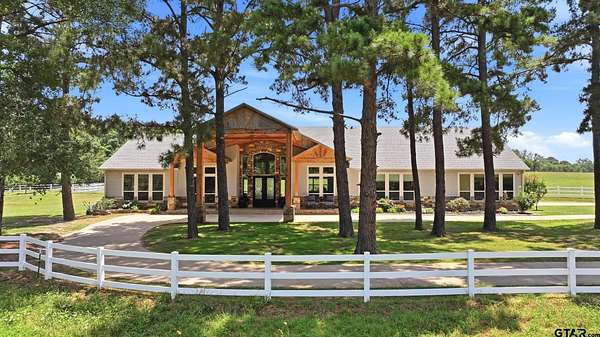 10 Acres of Land with Home for Sale in Bullard, Texas