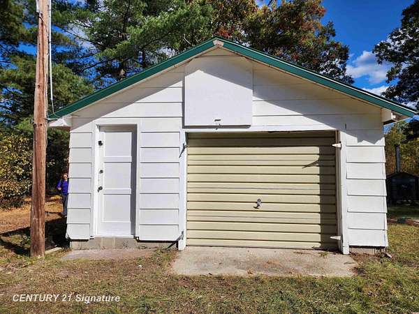 21.5 Acres of Recreational Land with Home for Sale in Hale, Michigan