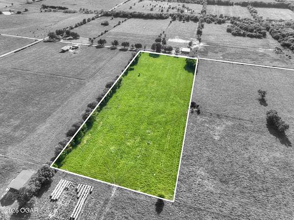 15 Acres of Land for Sale in Carthage, Missouri