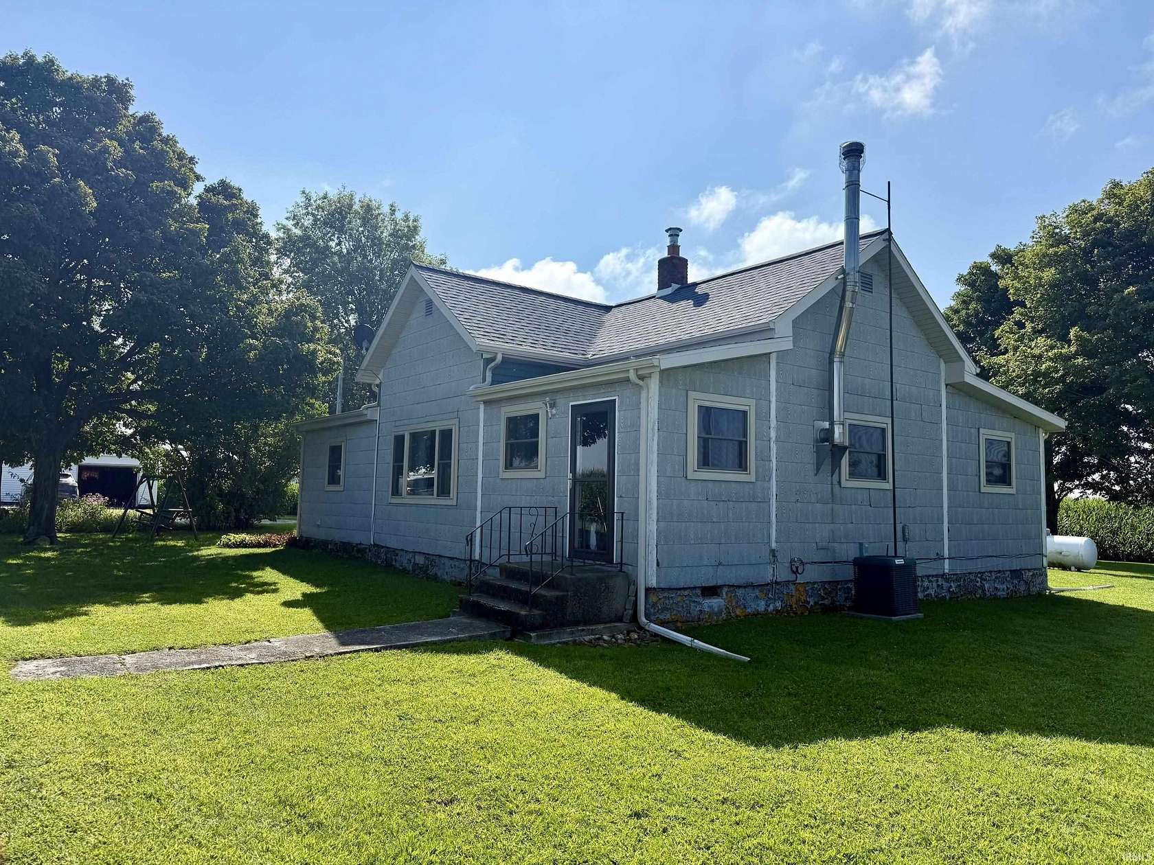 7.67 Acres of Land with Home for Auction in Warren, Indiana