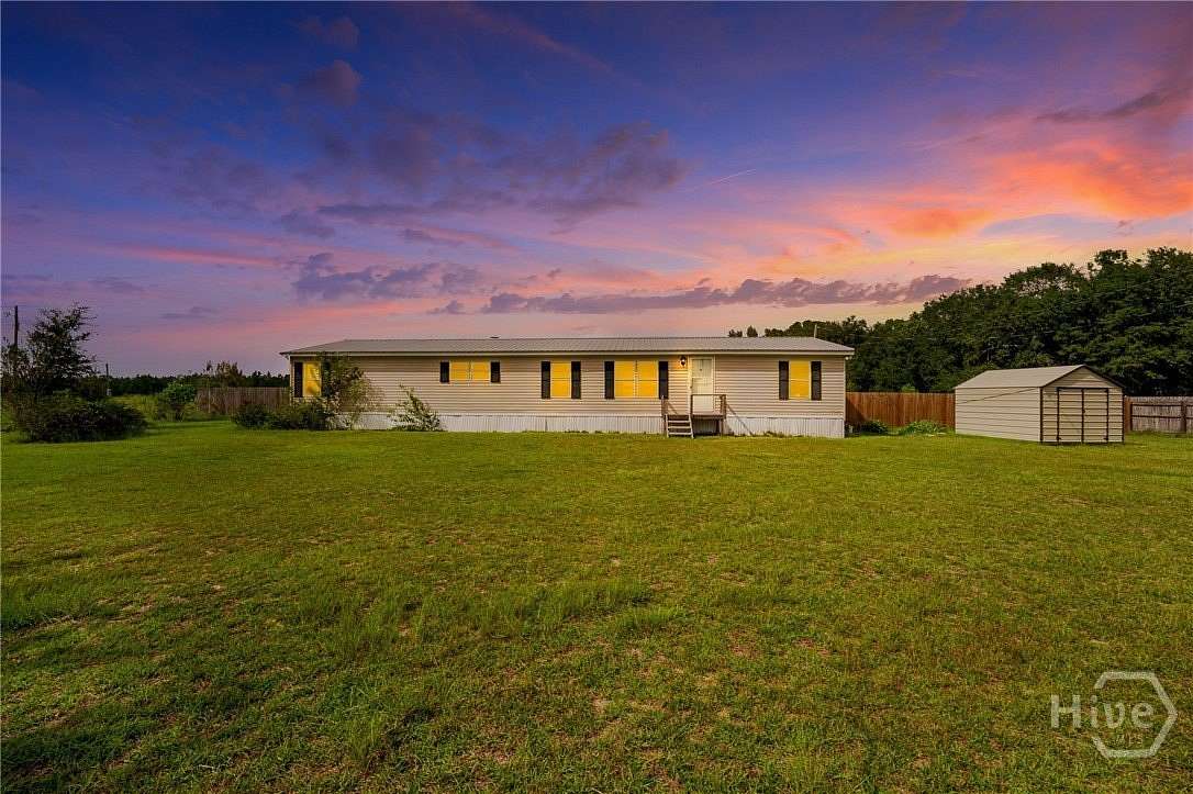 9 Acres of Land with Home for Sale in Cobbtown, Georgia