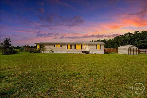 9 Acres of Land with Home for Sale in Cobbtown, Georgia
